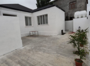 Satılır 4 otaqlı 104 m2 həyət evi Buzovna