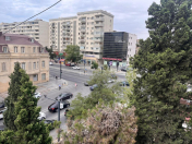 Satılır 1 otaqlı 35 m2 köhnə tikili Yasamal r.