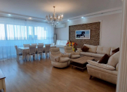 Satılır 4 otaqlı 178 m2 yeni tikili 20 yanvar m.