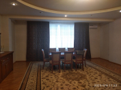 Satılır 5 otaqlı 245 m2 yeni tikili Tibb Universiteti