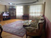 Satılır 4 otaqlı 160 m2 yeni tikili İnşaatçılar m.