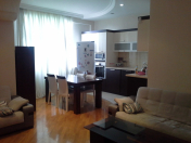 Satılır 3 otaqlı 120 m2 yeni tikili Ağ şəhər