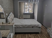 Satılır 2 otaqlı 65 m2 köhnə tikili Qara Qarayev m.