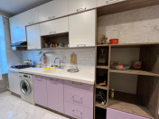 İcarəyə verilir 3 otaqlı 80 m2 köhnə tikili İncəsənət və Mədəniyyət Un.