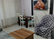 İcarəyə verilir 2 otaqlı 60 m2 köhnə tikili Elmlər Akademiyası m.