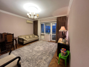 Satılır 3 otaqlı 90 m2 köhnə tikili İnşaatçılar m.