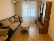 İcarəyə verilir 2 otaqlı 60 m2 köhnə tikili Gənclik m.