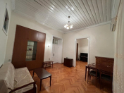 İcarəyə verilir 3 otaqlı 100 m2 köhnə tikili İçəri Şəhər m.