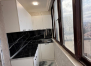 Satılır 2 otaqlı 50 m2 köhnə tikili Azadlıq prospekti m.