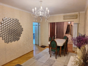 Satılır 3 otaqlı 90 m2 köhnə tikili 8 mkr