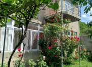 İcarəyə verilir 3 otaqlı 150 m2 villa Qax
