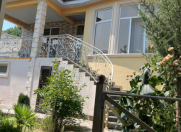 İcarəyə verilir 4 otaqlı 200 m2 villa Qax