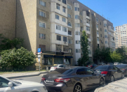 Satılır 2 otaqlı 60 m2 köhnə tikili Şah İsmayıl Xətai m.