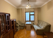 Satılır 2 otaqlı 60 m2 köhnə tikili Abu Arena