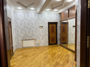 Satılır 3 otaqlı 147 m2 yeni tikili Həzi Aslanov m.