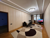 İcarəyə verilir 3 otaqlı 150 m2 yeni tikili Gənclik m.