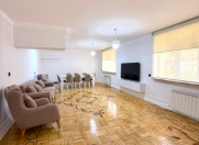 Satılır 3 otaqlı 123 m2 köhnə tikili Azadlıq meydanı