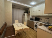 Satılır 4 otaqlı 100 m2 köhnə tikili Həzi Aslanov m.