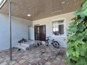 Satılır 3 otaqlı 80 m2 həyət evi Həzi Aslanov m.