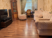 Satılır 2 otaqlı 50 m2 köhnə tikili İnşaatçılar m.