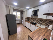 İcarəyə verilir 4 otaqlı 110 m2 köhnə tikili İnşaatçılar m.