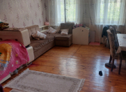 Satılır 2 otaqlı 50 m2 köhnə tikili Gənclik m.