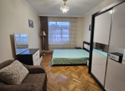 İcarəyə verilir 2 otaqlı 50 m2 köhnə tikili Memar Əcəmi m.