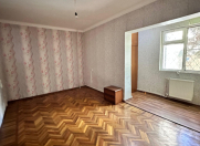 Satılır 3 otaqlı 75 m2 köhnə tikili 9 mkr