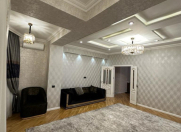Satılır 3 otaqlı 125 m2 yeni tikili İnşaatçılar m.