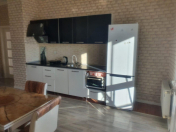 Satılır 3 otaqlı 86 m2 yeni tikili 28 May m.