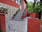 İcarəyə verilir 3 otaqlı 250 m2 həyət evi Qəbələ