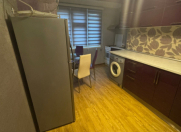 Satılır 1 otaqlı 48 m2 köhnə tikili 28 May m.