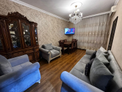 Satılır 3 otaqlı 45 m2 köhnə tikili Memar Əcəmi m.