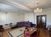 Satılır 3 otaqlı 110 m2 köhnə tikili Nizami m.