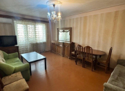 Satılır 4 otaqlı 120 m2 köhnə tikili Gənclik m.