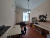 İcarəyə verilir 1 otaqlı 40 m2 köhnə tikili 28 May m.