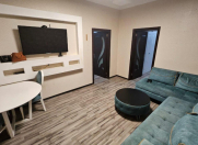 İcarəyə verilir 3 otaqlı 77 m2 köhnə tikili İçəri Şəhər m.