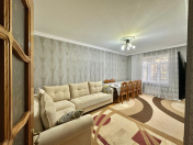 Satılır 4 otaqlı 100 m2 köhnə tikili Y.Günəşli