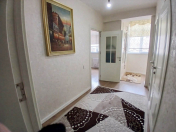 Satılır 3 otaqlı 90 m2 köhnə tikili Gənclik m.