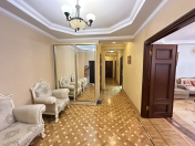 Satılır 3 otaqlı 140 m2 yeni tikili 8 Noyabr m.