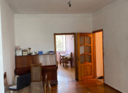 Satılır 2 otaqlı 55 m2 köhnə tikili Memar Əcəmi m.