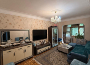 Satılır 4 otaqlı 90 m2 köhnə tikili Azadlıq prospekti m.