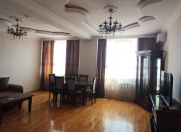 İcarəyə verilir 3 otaqlı 125 m2 yeni tikili Şah İsmayıl Xətai m.