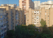 Satılır 3 otaqlı 75 m2 köhnə tikili Həzi Aslanov m.