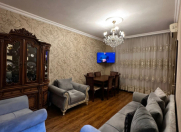 Satılır 3 otaqlı 60 m2 köhnə tikili Memar Əcəmi m.