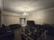 Satılır 4 otaqlı 100 m2 köhnə tikili Memar Əcəmi m.