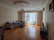 İcarəyə verilir 3 otaqlı 137.3 m2 yeni tikili Badamdar