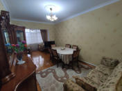 Satılır 4 otaqlı 110 m2 köhnə tikili Xalqlar Dostluğu m.