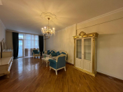 İcarəyə verilir 3 otaqlı 155 m2 yeni tikili Bakı Dövlət Universiteti