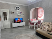 Satılır 3 otaqlı 90 m2 köhnə tikili Həzi Aslanov m.